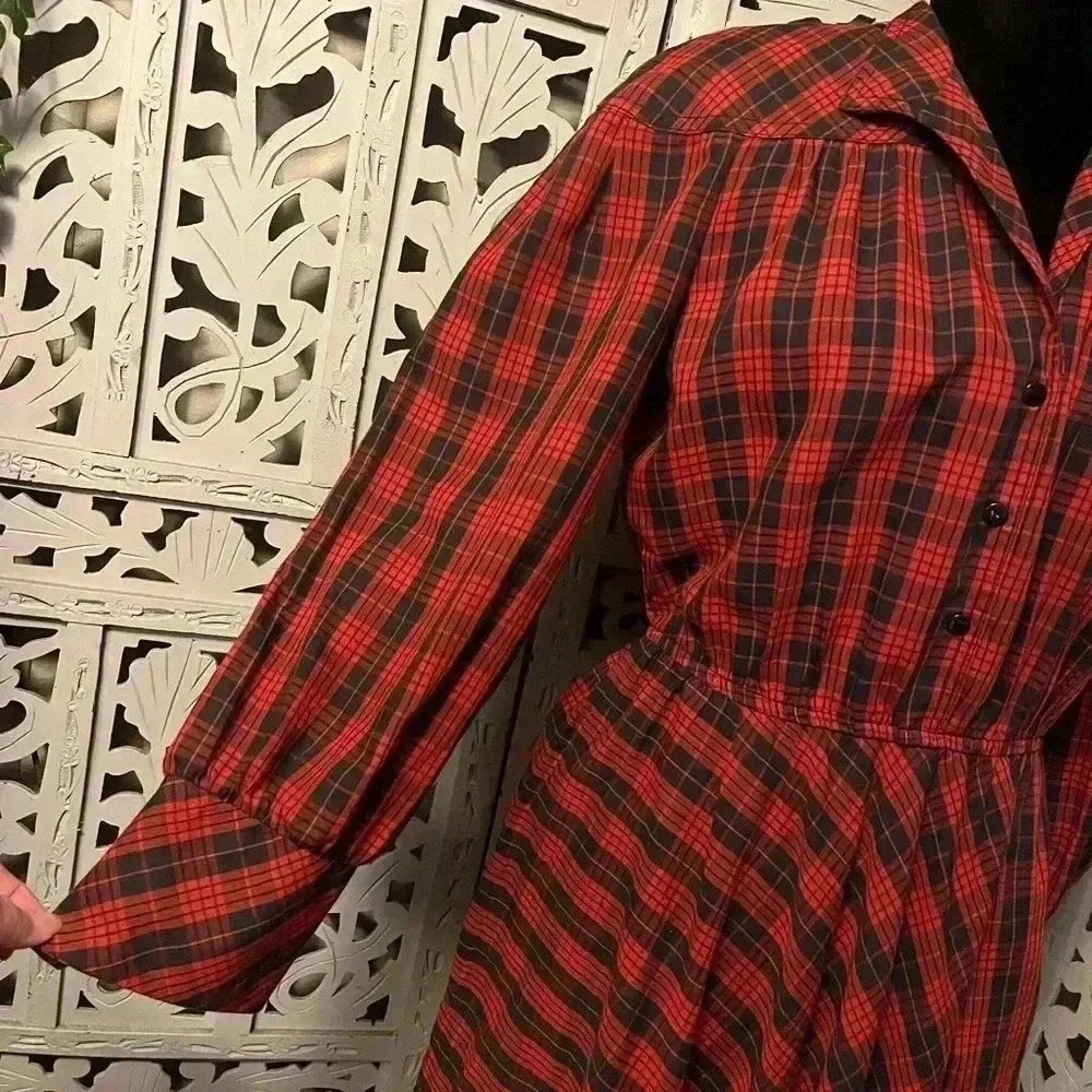 VINTAGE LESLIE FAY EXTRAORDINARY RED PLAID FIT FLARE LONG SLEEVE MIDI DRESS L